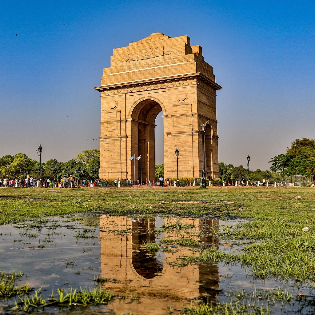 india-gate-reflection.webp